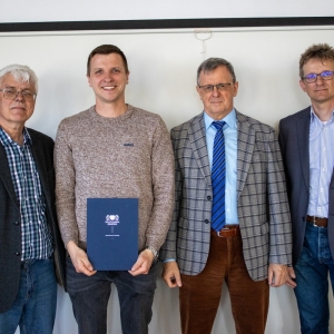 Absolwenci II edycji studiów podyplomowych „Budowa Okrętów” w Instytucie Budowy Okrętów Politechniki Gdańskiej.