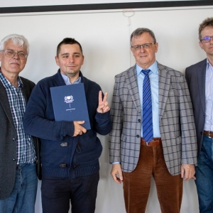 Absolwenci II edycji studiów podyplomowych „Budowa Okrętów” w Instytucie Budowy Okrętów Politechniki Gdańskiej.