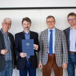 Absolwenci II edycji studiów podyplomowych „Budowa Okrętów” w Instytucie Budowy Okrętów Politechniki Gdańskiej.