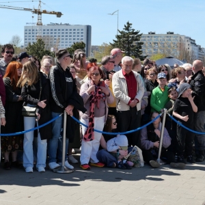 Pokaz musztry w wykonaniu Kompanii Reprezentacyjnej MW przy okręcie ORP Błyskawica.