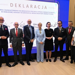 Prezesi PGE, ORLEN, Enei i Taurona podpisali podczas Konferencji na rzecz Odbudowy Ukrainy (URC 2026) w Gdańsku list intencyjny o współpracy przy odbudowie i modernizacji ukraińskiego sektora energetycznego. Fot. PAP/S. Leszczyński