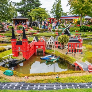 Jedną z atrakcji jest park rozrywki Legoland w Kopenhadze. Fot. Unity Line/materiały prasowe