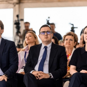 Uroczystość przekazania firmie Bechtel terenu pod budowę elektrowni jądrowej w Lubiatowie-Kopalinie. Fot.: Miłosz Motyka/x.com