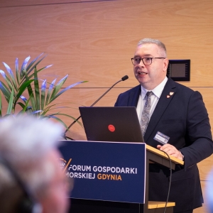 Panel energetyczny, poświęcony rozwijaniu elektrowni jądrowych na Pomorzu podczas Forum Gospodarki Morskiej Gdynia 2026. 