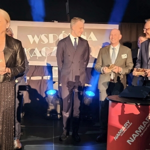 Bursztynową Kaczkę dla Portu Gdańsk odebrała dr Dorota Pyć, prezes zarządu ZMPG S.A.