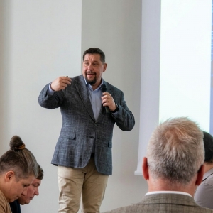 Spotkanie FORUM OKRĘTOWEGO poświęcone nowym przepisom w zakresie cyberbezpieczeństwa. Fot. Grzegorz Landowski/PortalMorski.pl