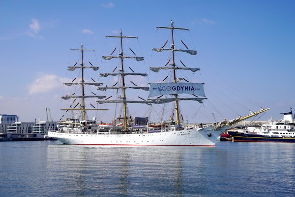  Dar Młodzieży wyruszył śladami Daru Pomorza na jubileusz 250-lecia USA