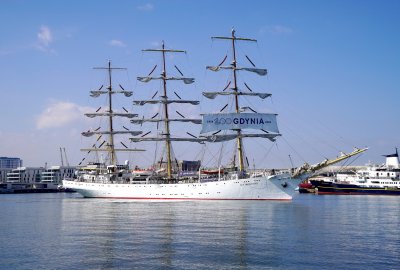  Dar Młodzieży wyruszył śladami Daru Pomorza na jubileusz 250-lecia USA...