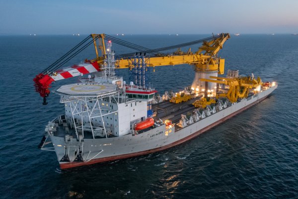 Les Alizés zawinął do Remontowej 