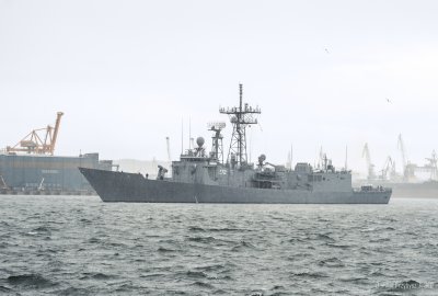 Fregata rakietowa ORP Gen. K. Pułaski opuściła macierzysty Port Wojenny ...