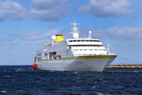 Wycieczkowiec Hamburg Rozpocz Sezon Turystyczny W Porcie Gda sk 
