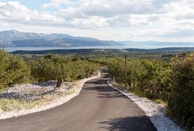 Włochy czy Chorwacja? Sprawdź, gdzie warto wybrać się tego lata