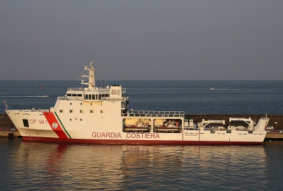 Włochy: Trwa kryzys wokół statku ze 177 migrantami, który zawinął na Syc...
