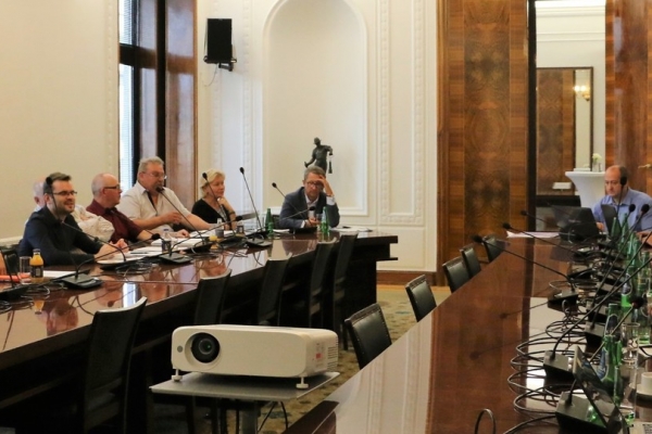 Inauguracyjne posiedzenie Zespołu Trójstronnego