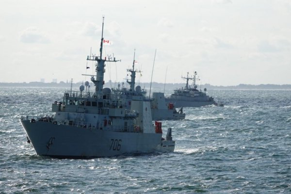 Okręty NATO rozpoczęły oczyszczanie Zatoki Fińskiej ze starych min morskich