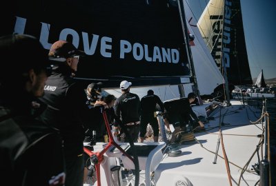 Fot.: Robert Hajduk / PFN / Facebook I love Poland PFN: jacht I Love Poland płynie w regatach transatlantyckich