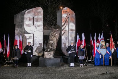 W Gdańsku i Gdyni odbyły się uroczystości 52. rocznicy Grudnia' 70