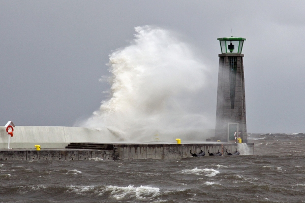 Ostrzeżenie IMGW m.in. dla powiatów nadmorskich woj. Zachodniopomorskiego i Pomorskiego...