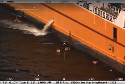 Trawler Kirkella zaobserwowany w trakcie zaśmiecania morza [VIDEO]