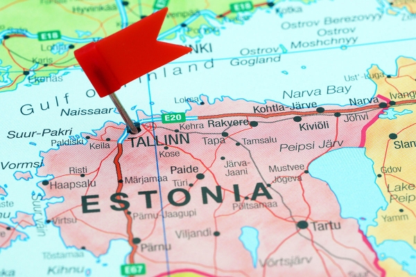 W niedzielę premier Morawiecki na Litwie w rafinerii Możejki i w Estonii