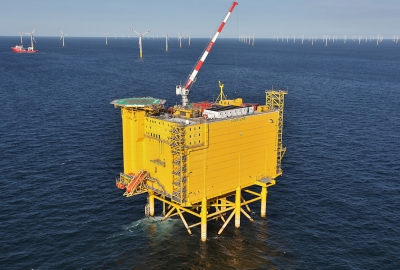 Połączenie energetyczne morskich farm wiatrowych DolWin1 działa