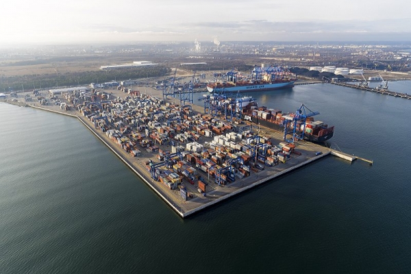 Komisja Obrony Narodowej za przyjęciem nowelizacji ustawy o ochronie żeglugi i portów m...