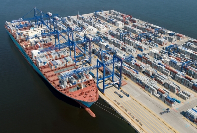 Zmiany w serwisach Azja-Europa Maersk Line - mniej portów, Gdańsk zostaj...