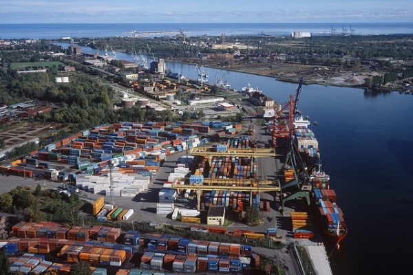 Rośnie rola portów morskich w wymianie handlowej. Konieczne jednak inwestycje w infrast...