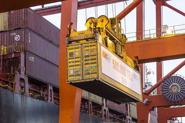 500-tysięczne TEU przeładowane w BCT Gdynia - rekordowe wyniki terminalu