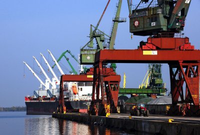 Porty w Szczecinie i Świnoujściu odrabiają straty po pandemii, w kwietni...