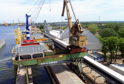 Nowe torowisko na nabrzeżu Portowców w porcie w Świnoujściu