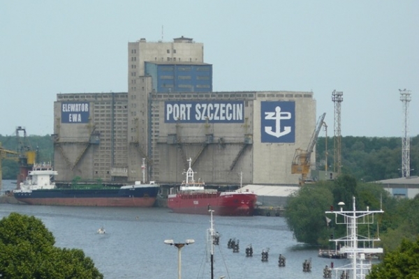 Rejs po Odrze z okazji obchodów Światowego Dnia Morza w Szczecinie