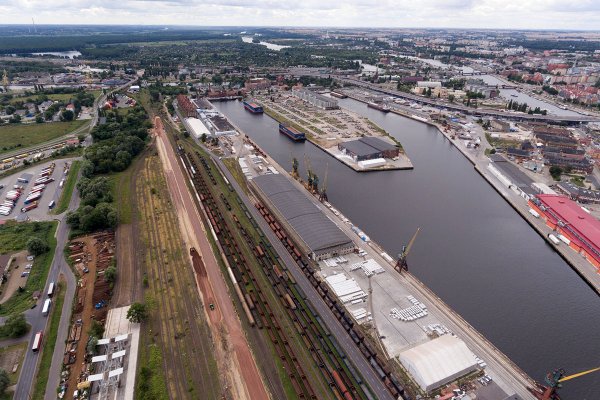 Szczecin: Studium wykonalności dla modernizacji linii kolejowej do Świnoujścia