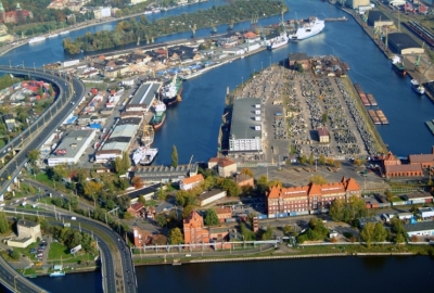 16,5 miliona ton towarów przeładował już w tym roku zespół portów Szczec...