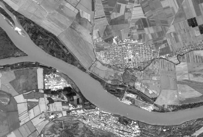 Ponad 60 statków utknęło w rumuńskim porcie Zimnicea nad Dunajem z powod...