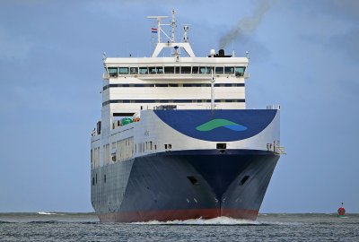 Polskie Linie Oceaniczne z nowym statkiem ro-ro - POL Stella