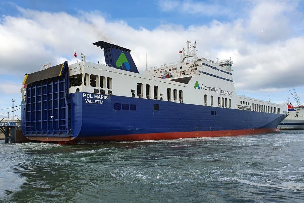 Nowy nabytek Polskich Linii Oceanicznych - statek ro-ro POL Maris