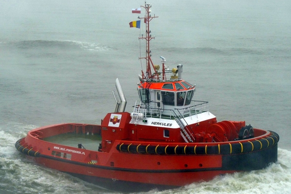 Herkules - nowy holownik WUŻ Gdańsk płynie już do Polski