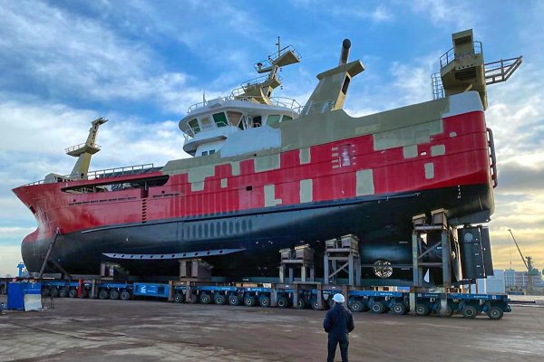 Wodowanie kolejnego statku z gdyńskiego zakładu stoczni Karstensens