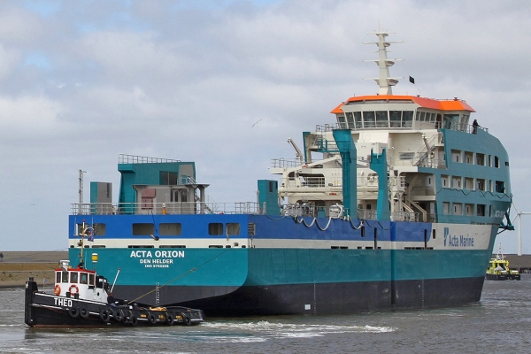 Kadłub Acta Orion staranował pilotówkę