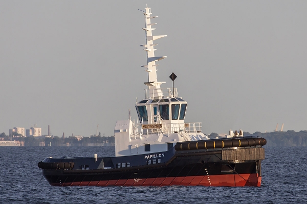 Holowniki o niezwykłych funkcjach - częściowo wyposażone ze stoczni Safe dla Damena