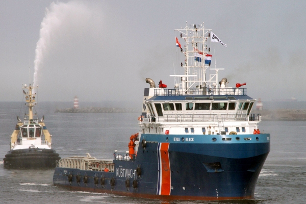 Polskiej budowy Ievoli Black w szkockim ''pogotowiu holowniczym''