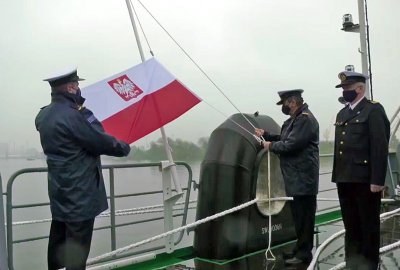 Uroczystość chrztu i podniesienia bandery na statku Planeta I [VIDEO]