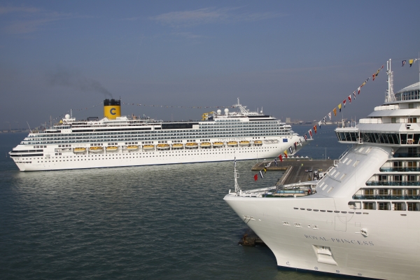 Statki Costa Crociere nie będą zawijać do portów w Tunezji