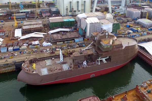 SOV Acta Auriga po przekazaniu przez stocznię Crist - na holu, w drodze do Norwegii