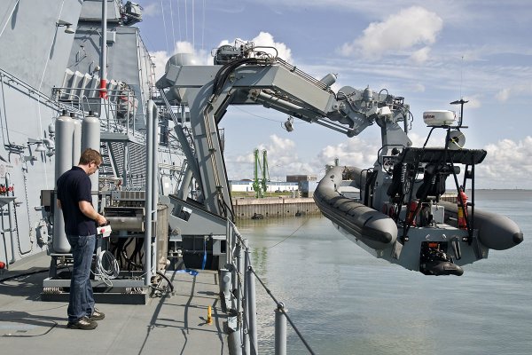 Vestdavit - norweski producent zaawansowanych żurawików łodziowych przejął podwykonawcę...