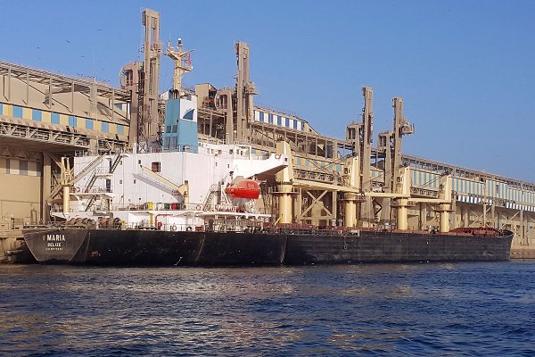 Kolejny statek z ukraińskim ziarnem już w drodze do Afryki, ale nie do głodujących