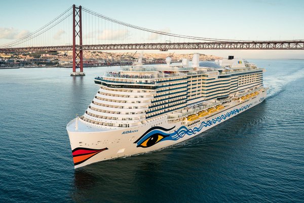 Niemiecki wycieczkowiec objęty kwarantanną w porcie w Lizbonie