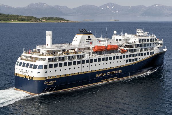 Zakaz wstępu dla samochodów elektrycznych na promach wycieczkowych norweskiego operator...