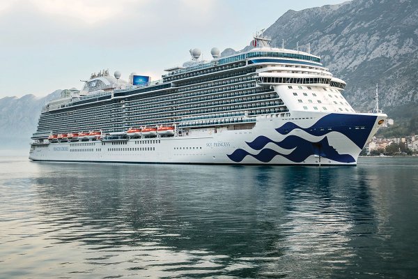 Dzisiaj w Gdyni rekordowy - najdłuższy wycieczkowiec ...ale nie największy